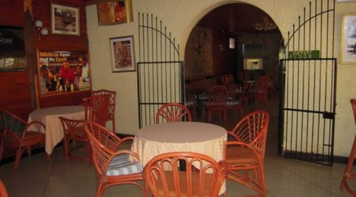 Izaak Walton Inn Hotel