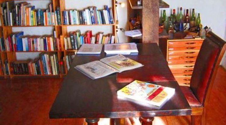 The Alternative Space