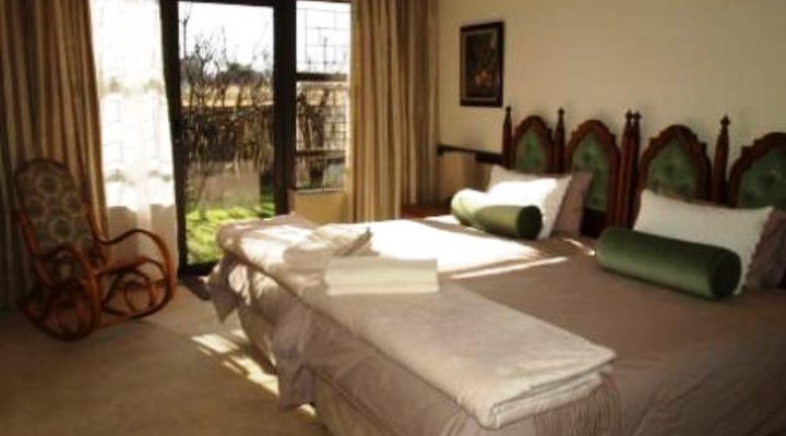 Tierra Pequena B&B and Equestrian Estate