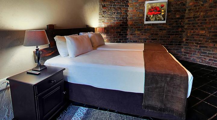 Kwanyoni Lodge and Restaurant