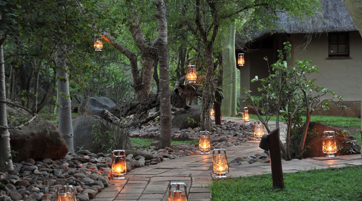 Thornybush Waterside-Lodge