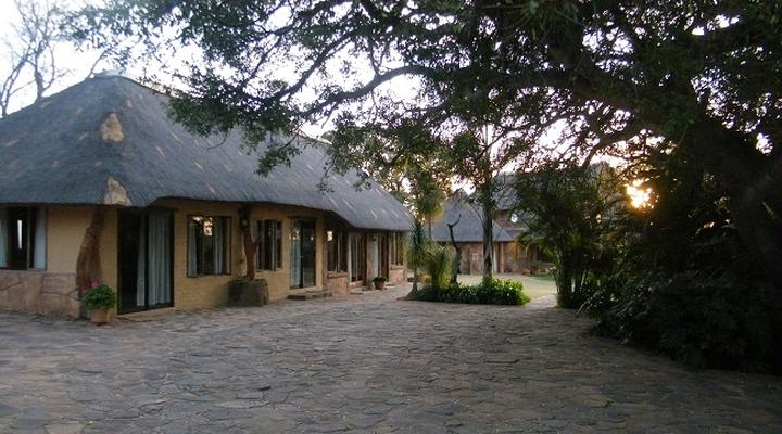 Chacma Safari Lodge
