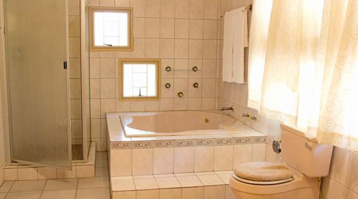 Tawana Overnight Guesthouse