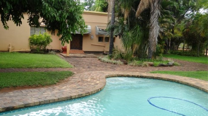 Tawana Overnight Guesthouse