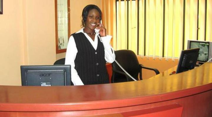 Pinnacle Court Apartments