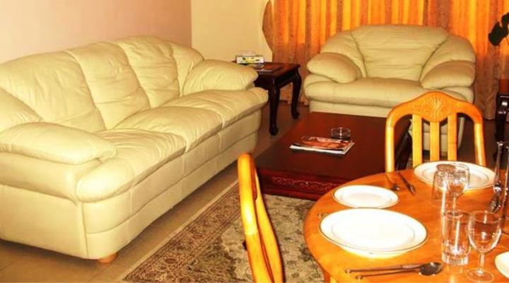 Pinnacle Court Apartments