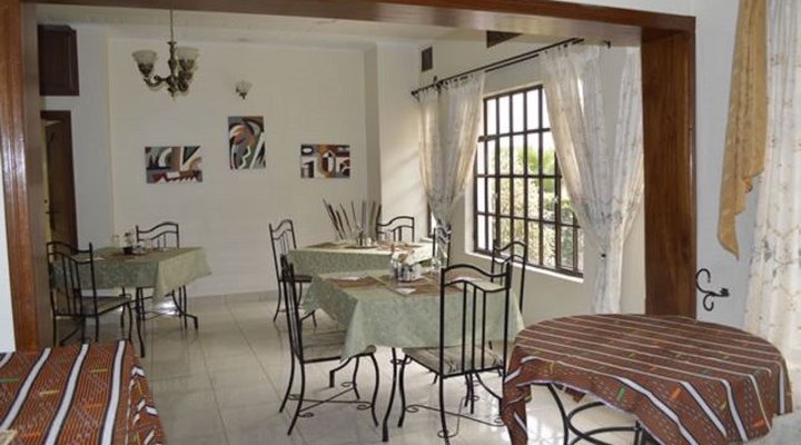 Golf Hills Residence