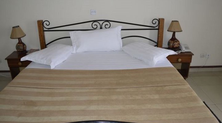 Golf Hills Residence