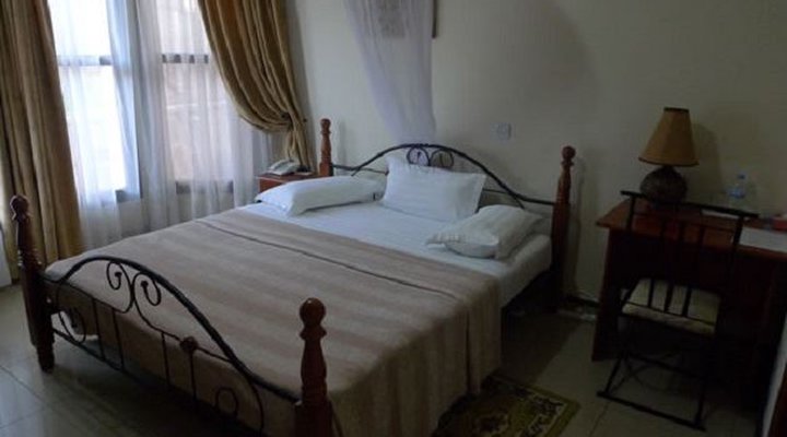 Golf Hills Residence