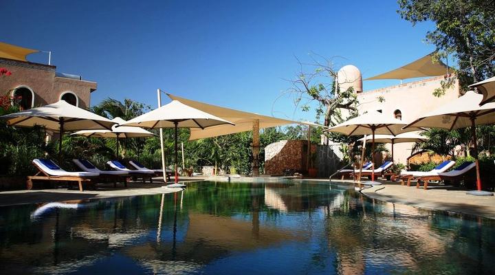 Almanara Diani Beach Resort