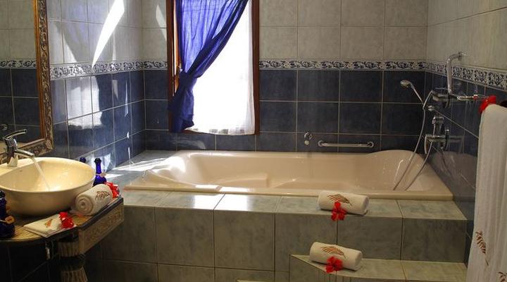 Almanara Diani Beach Resort