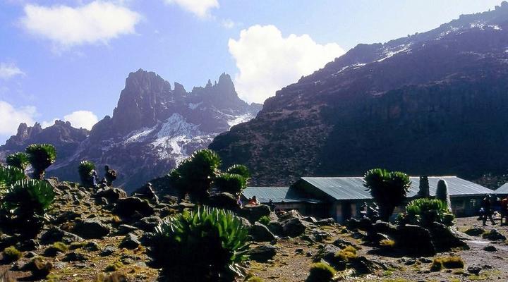 Shiptons Camp Mountain Hut