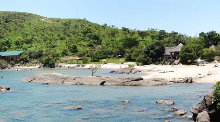 Makuzi Beach Lodge