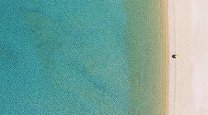 Mr & Mrs White Paros