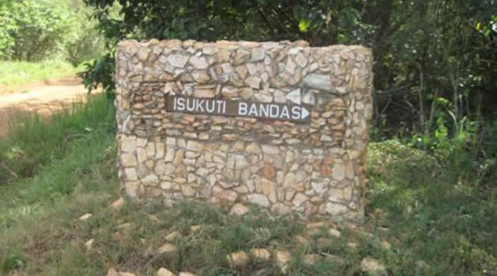 Isukuti Houses