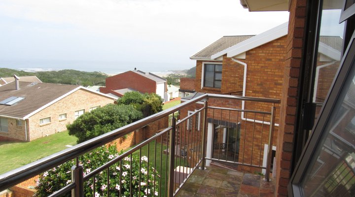 Modern Open-Plan Home 