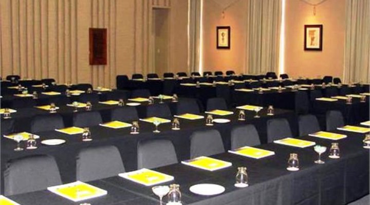 Elgro Hotel