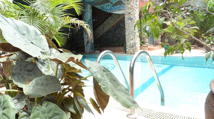 Tropical Towers Apartments