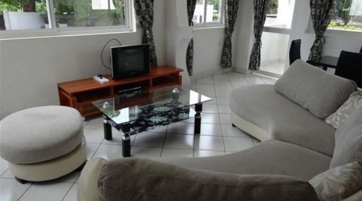 Royal Palms Apartments