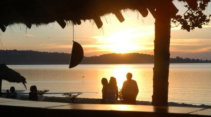 Pearl Gardens Beach Resort Kalangala