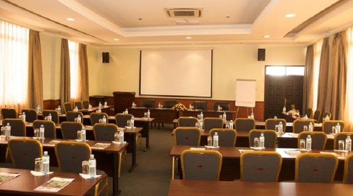 City Royal Resort Hotel