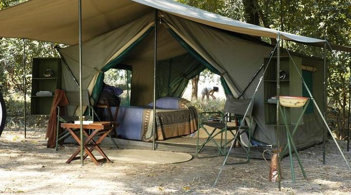 Robin Pope Safaris' Mobile Walking Safari