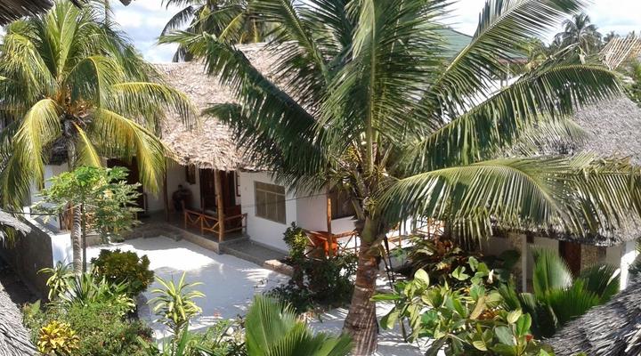 Jambiani White Sand Beach Bungalows