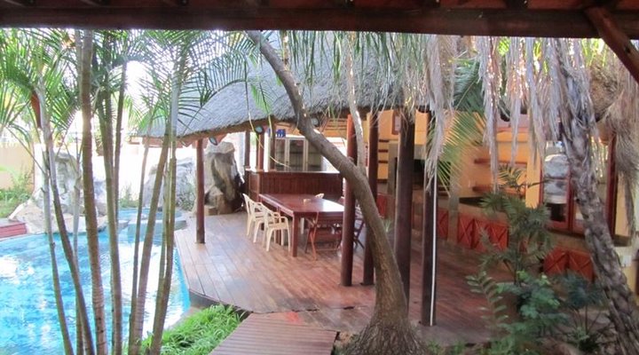 Villa Palmeira Guesthouse