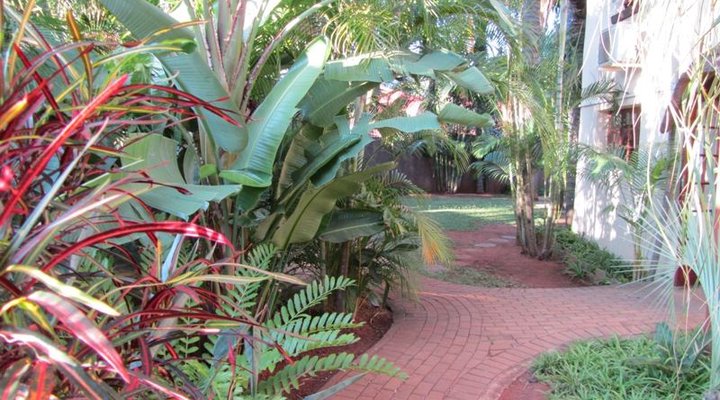 Villa Palmeira Guesthouse