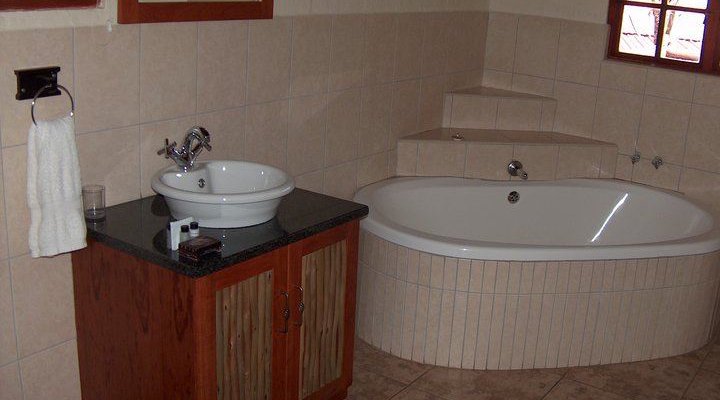 Villa Palmeira Guesthouse