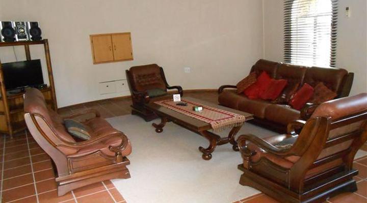 The Palms Gastehuise/Guesthouse