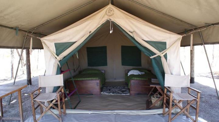 Whistling Thorn Tented Camp