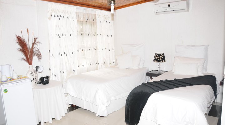 Tuskers Bed and Breakfast