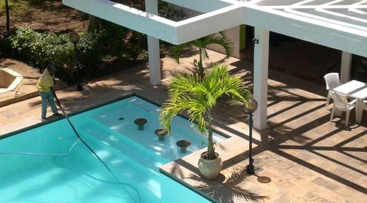 Wayside Beach Apartments