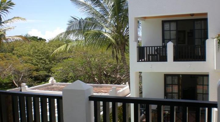 Wayside Beach Apartments