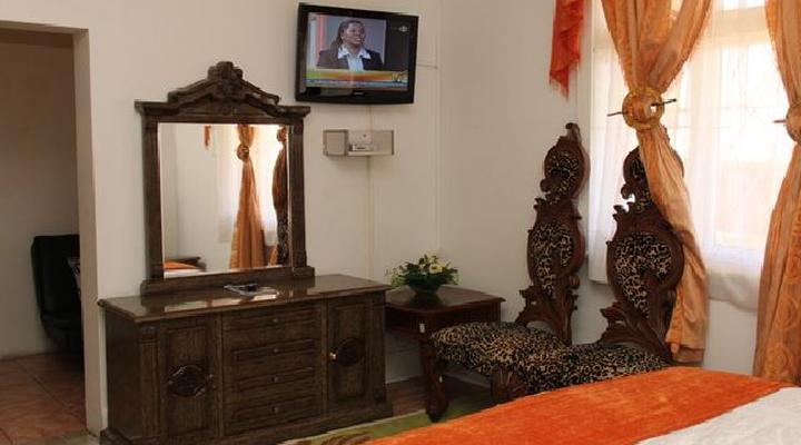 Three Trees Guest House - Southernwood