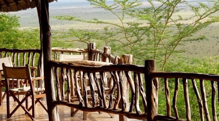 Lion's Bluff Lodge