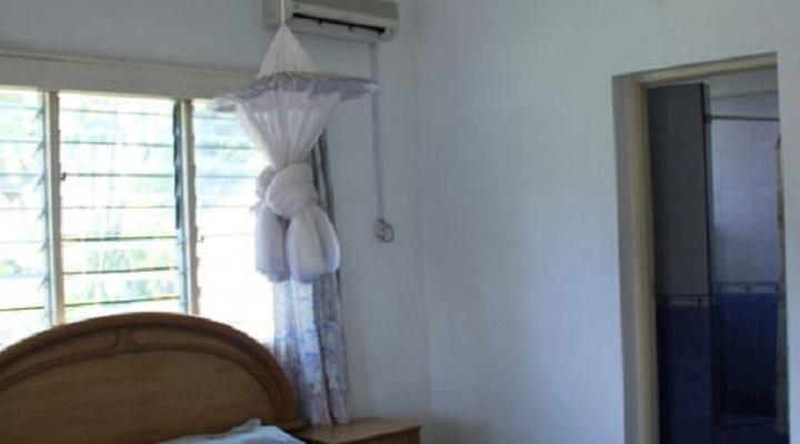 Rolys' Accommodation