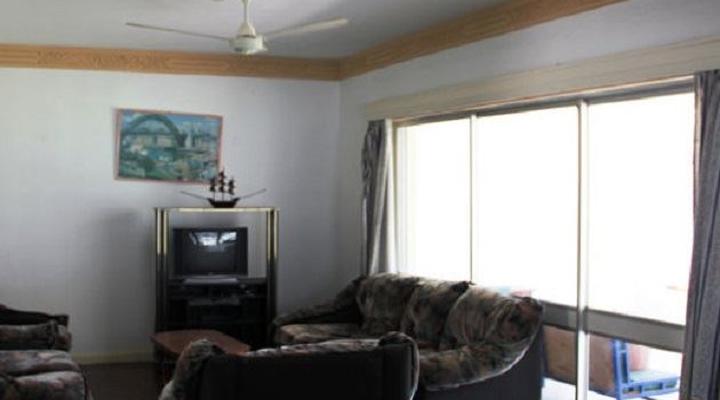 Rolys' Accommodation