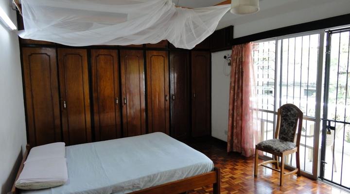 Rolys' Accommodation