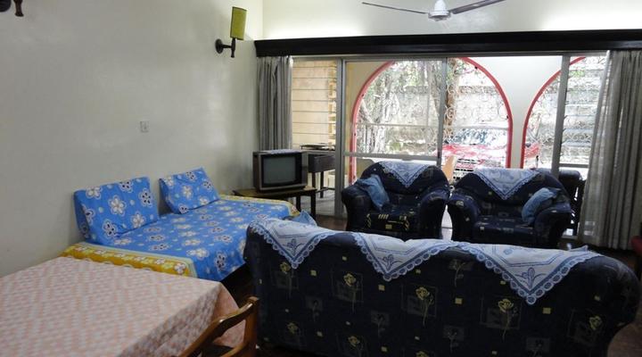 Rolys' Accommodation