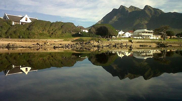 Xanske's Place with Wood fired Hot Tub