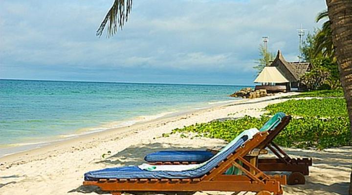 Jacaranda Indian Ocean Beach Resort