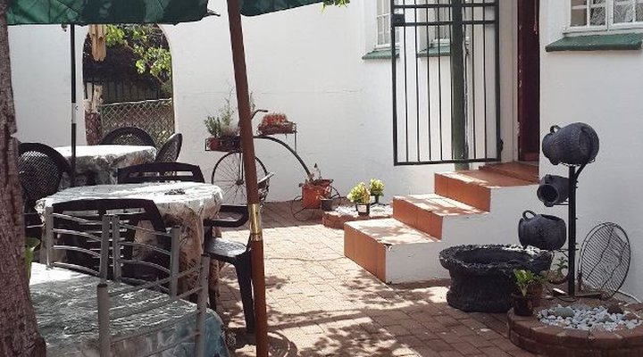 Lil's Place Guest House