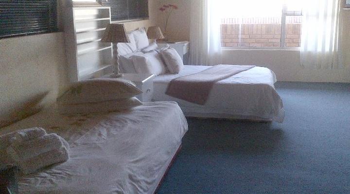 Tropico House Guesthouse