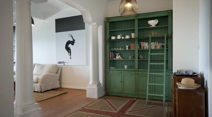 Whales and Seaview Apartment - St James