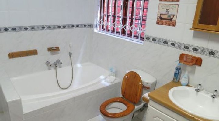 Penguin Blue Self-Catering Apartments