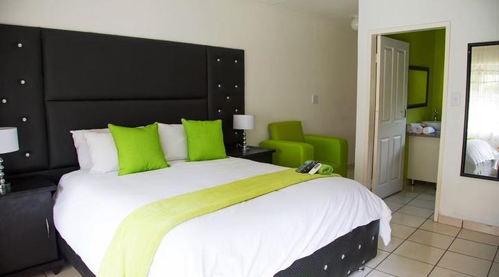 Leamogetswe Sleep and Go Cottage