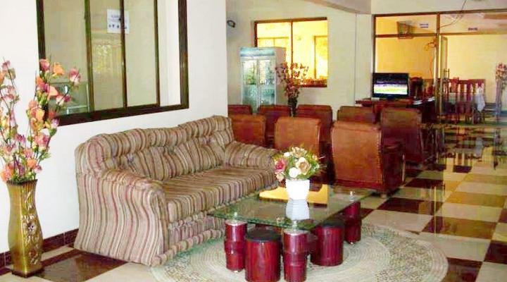 Flamingo Safari Lodge