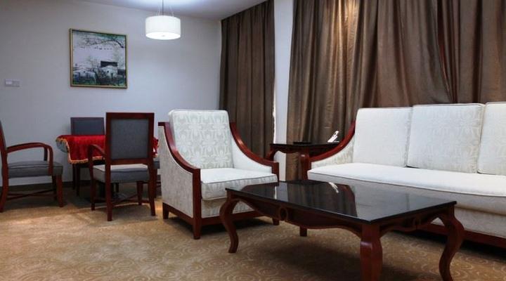 Soluxe International Hotel - Soluxe Club